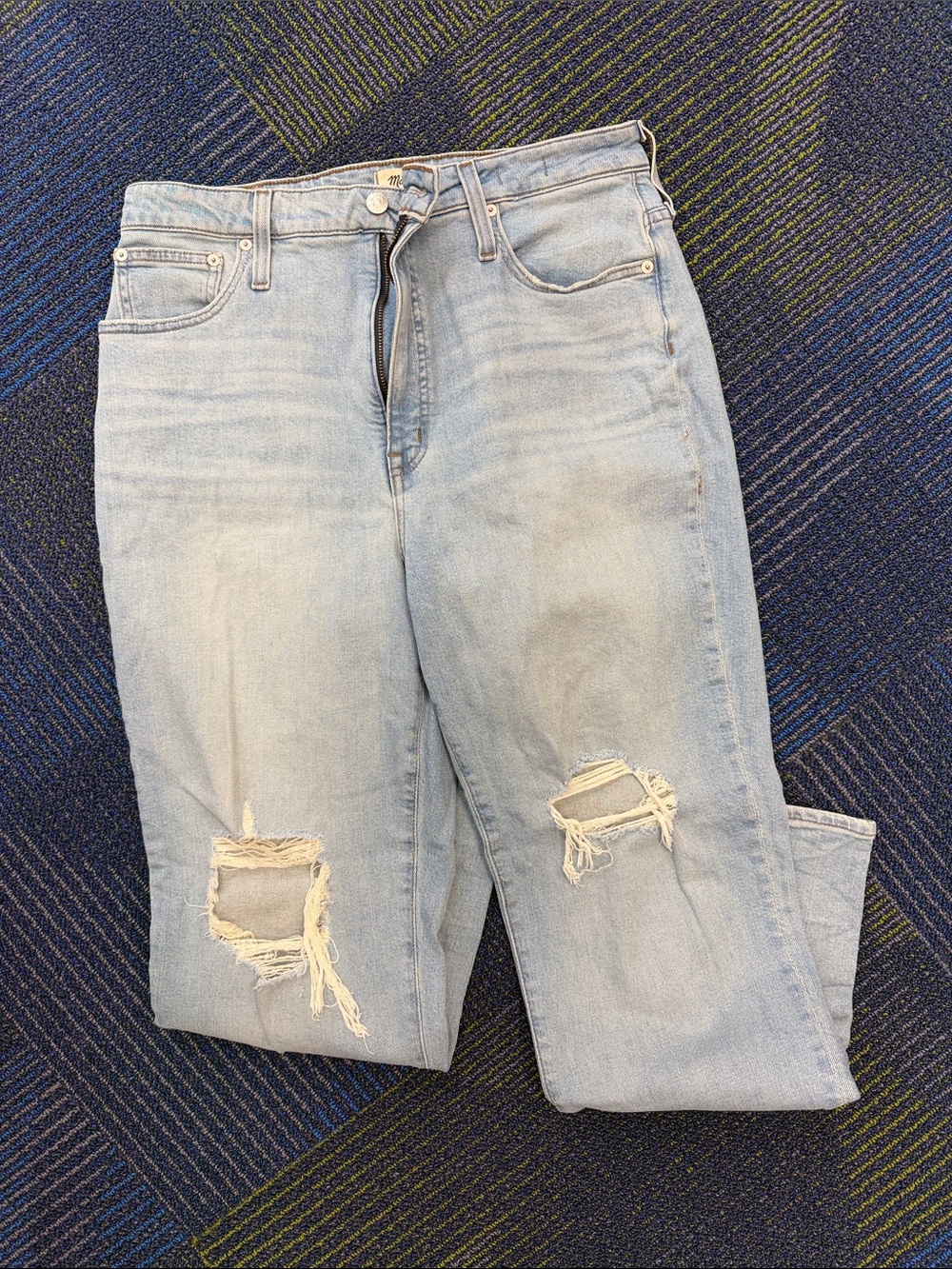 The Perfect Curvy Straight Jean in size 32